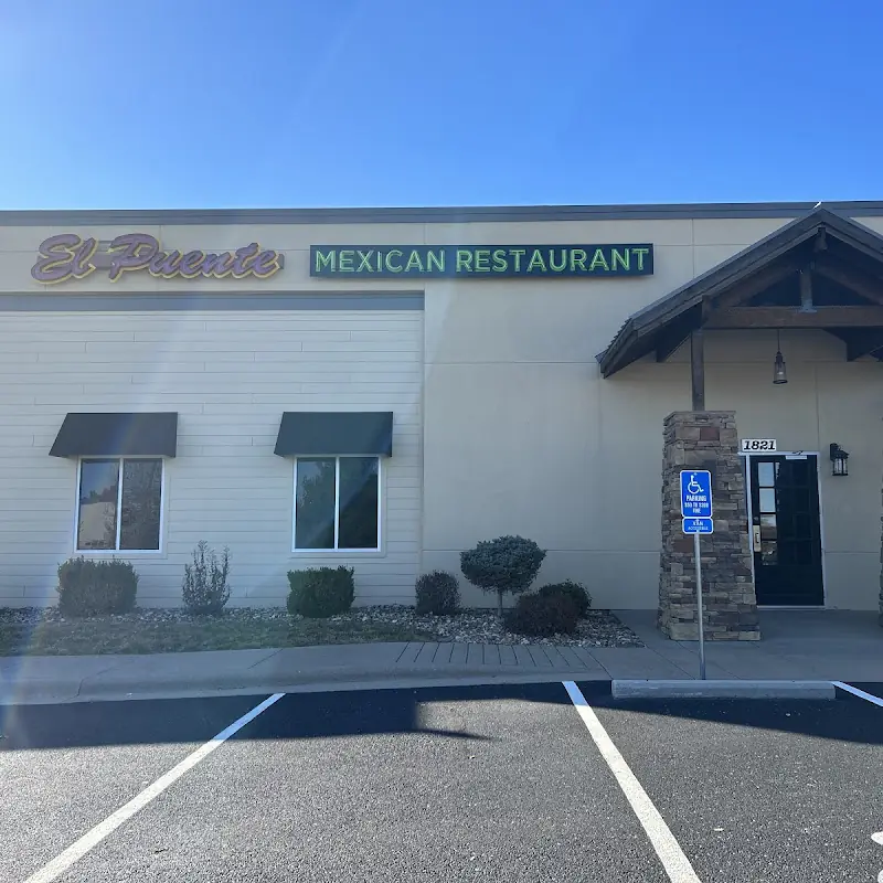 El Puente Mexican Restaurant and Cantina