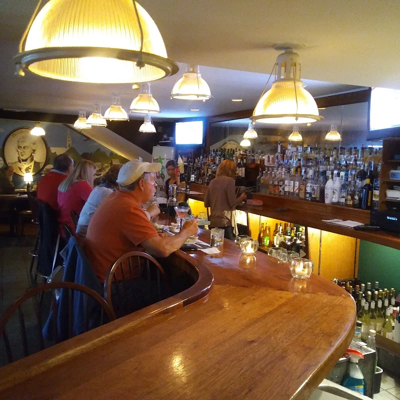 Admiral Pub