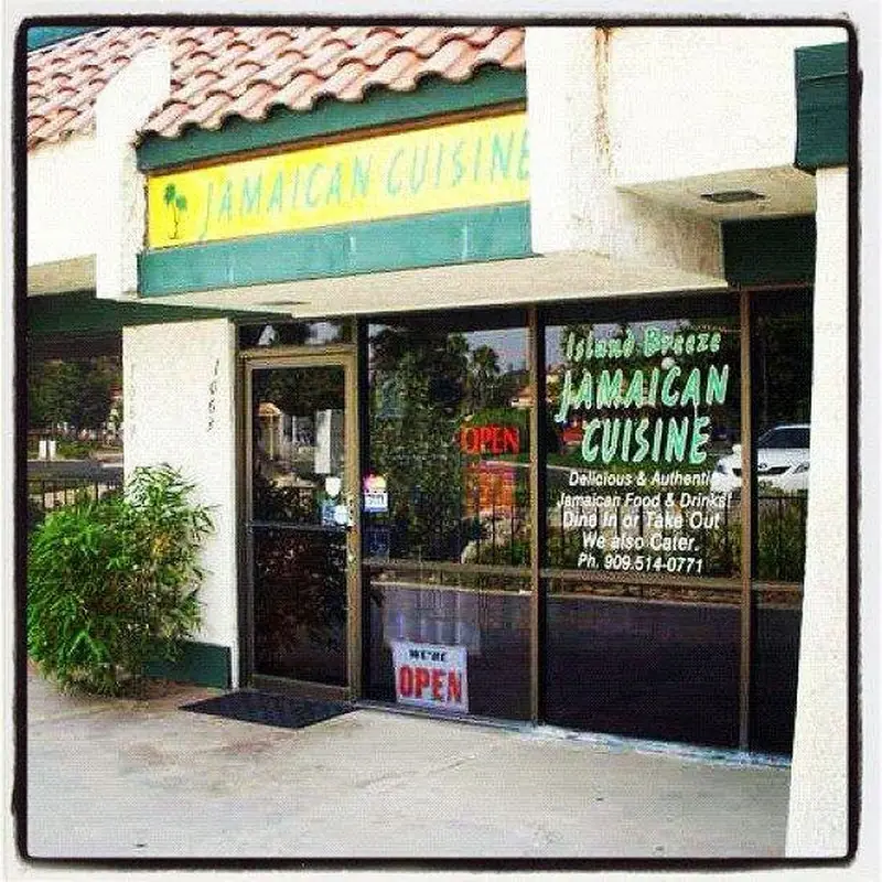 Island Breeze Jamaican Cuisine - Colton