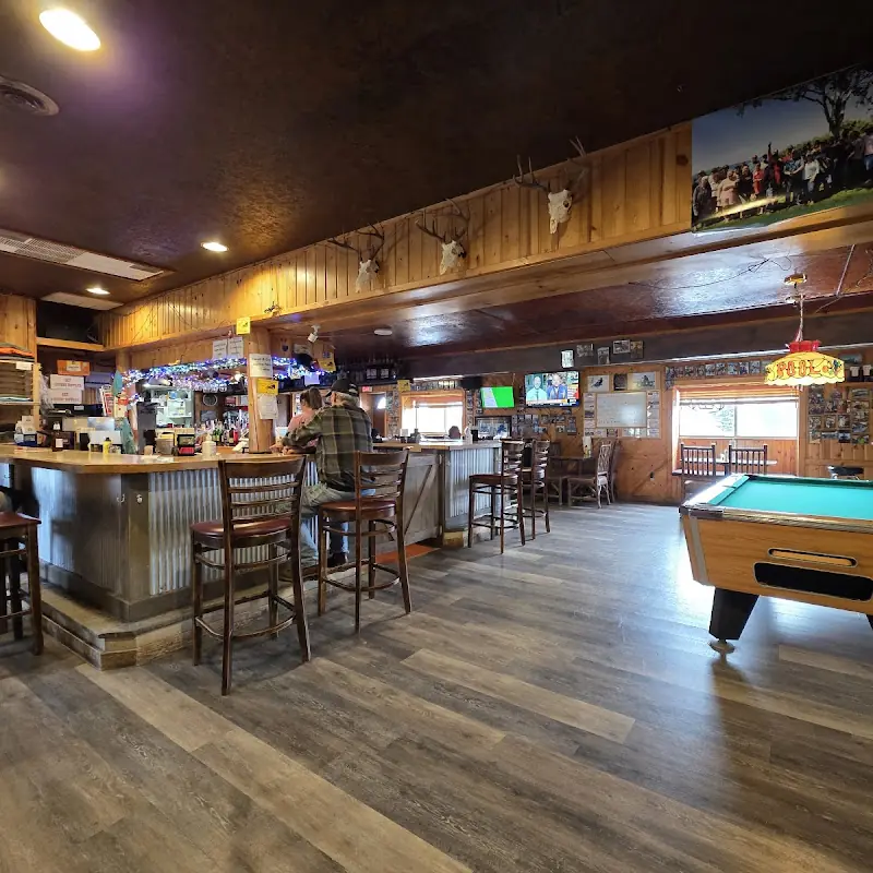Beach's Up North Tavern