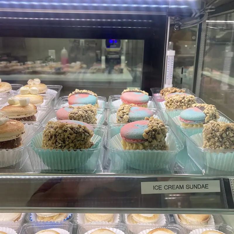 Komma Tea - West Town Mall