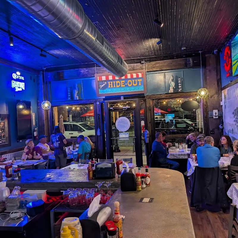 Dee's Hideout Downtown
