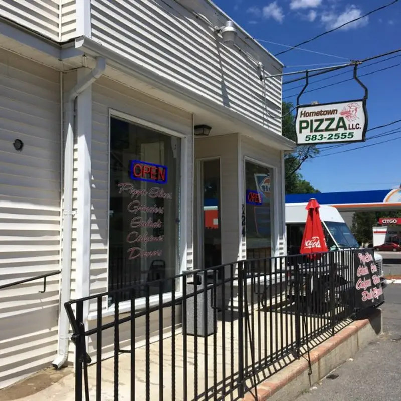 Hometown Pizza