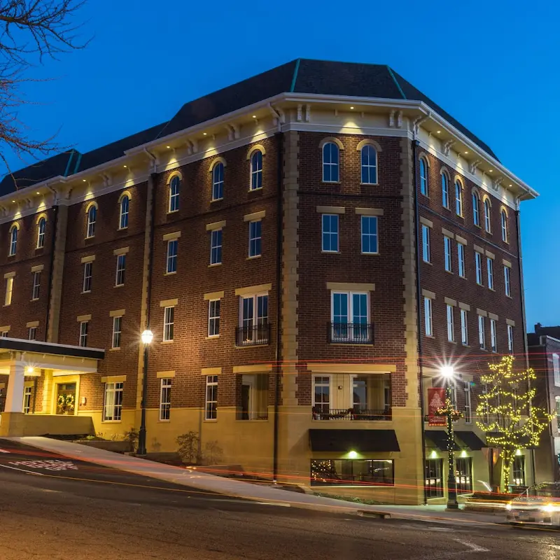 The Mount Vernon Grand Hotel