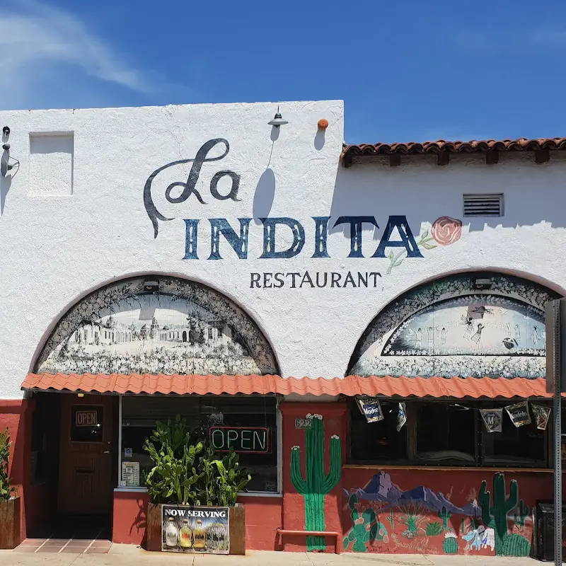4. La Indita Super Nachos