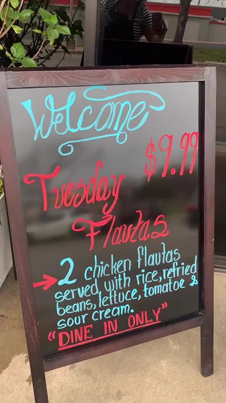 Nena’s Cazuelas Restaurant