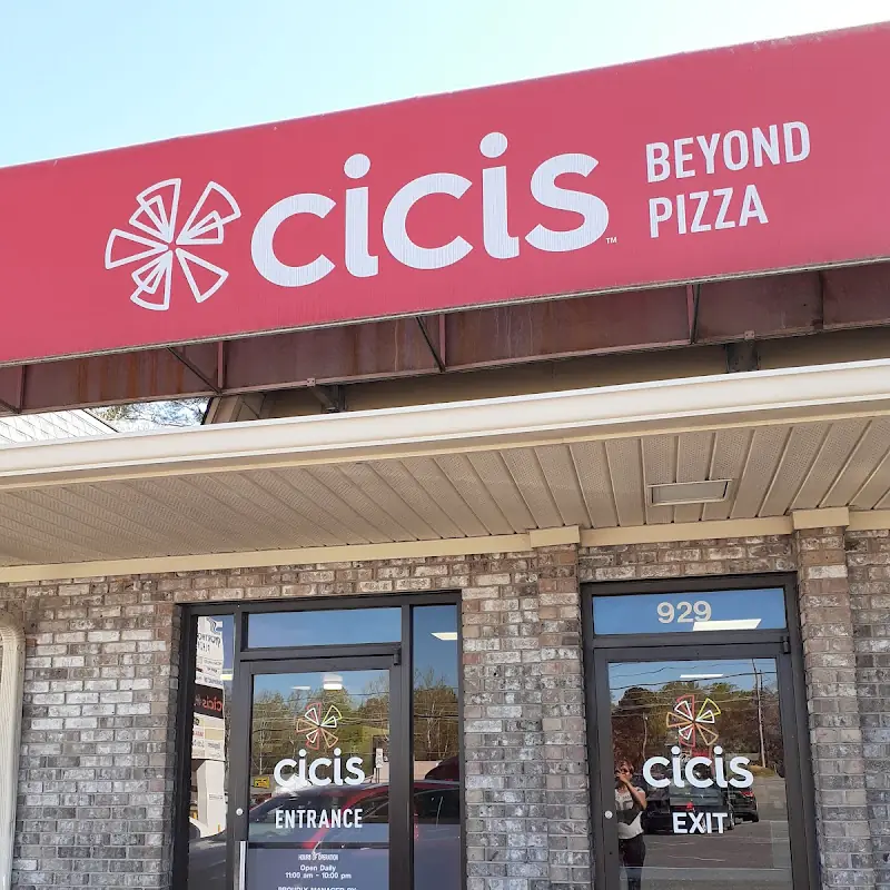 Cicis Pizza