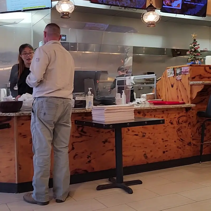 Cheng’s Asian Kitchen (161 Gateway Dr #1)