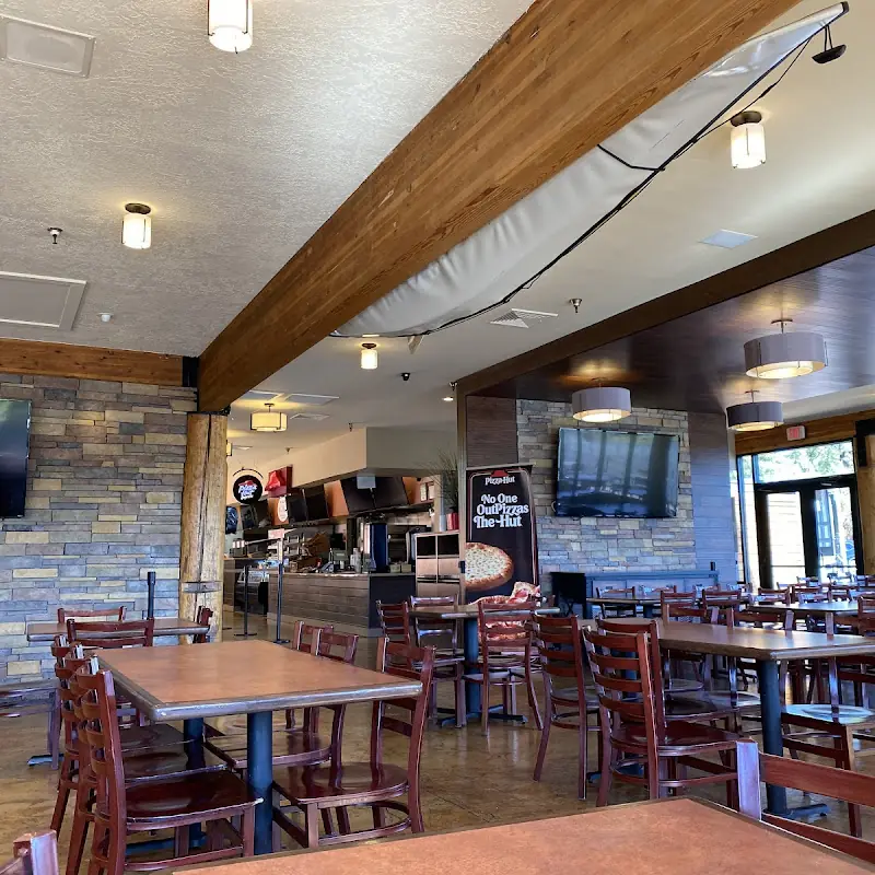 Explorers Cafe & Pizza Hut Express
