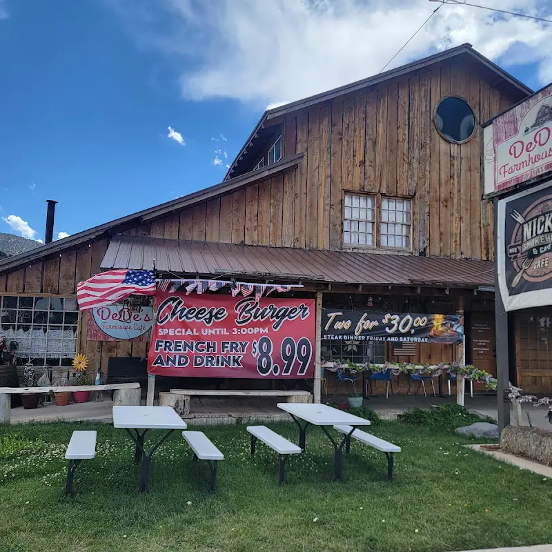 DeDe's Farmhouse Cafe