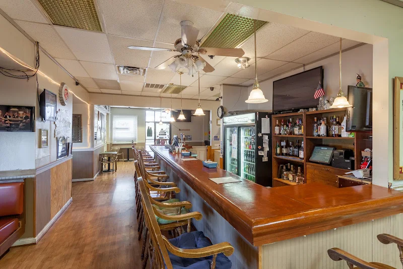 Sara's Place Bar & Grill