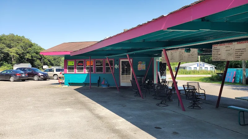 Leftys Drive In Bay Port