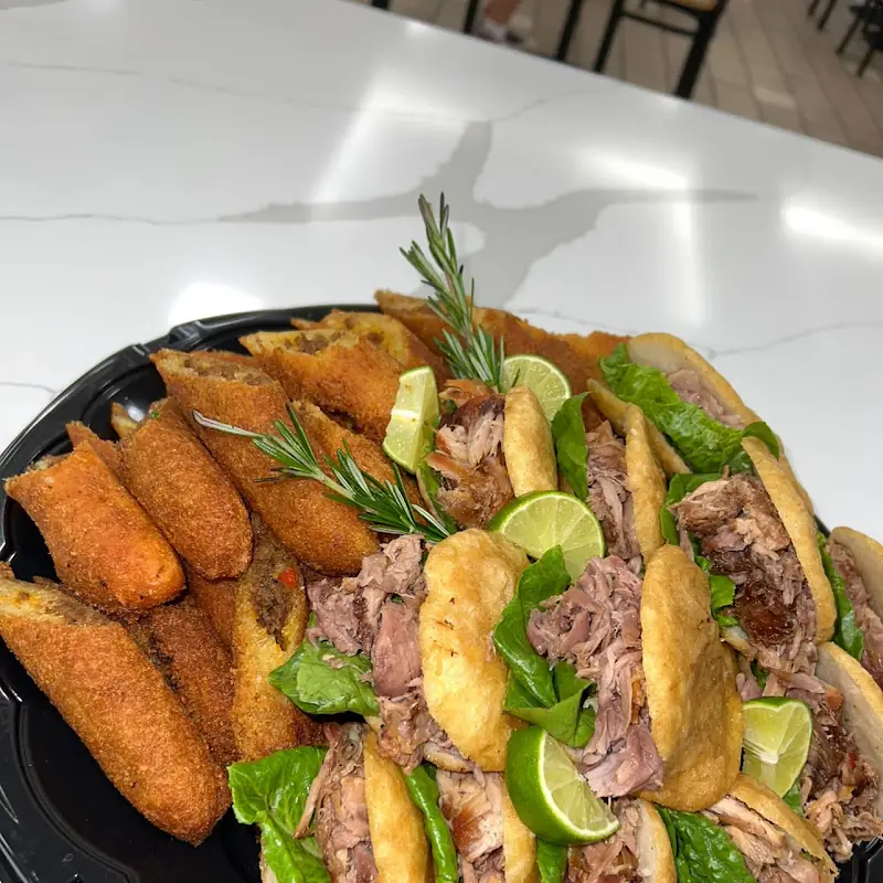 Tamales de Pollo / Chicken Tamales