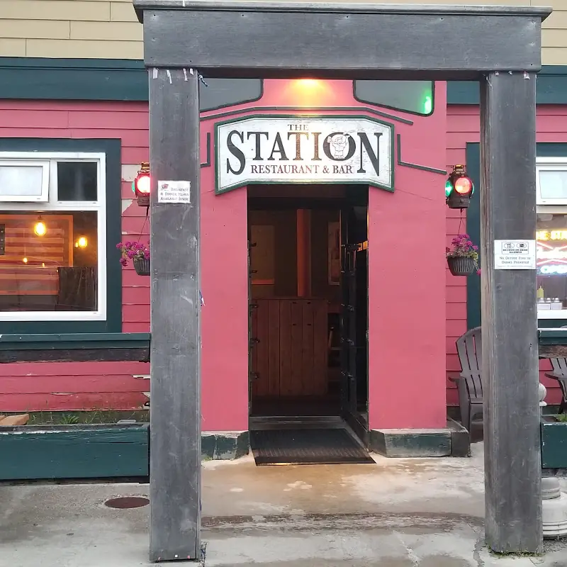 The Station Bar & Grill