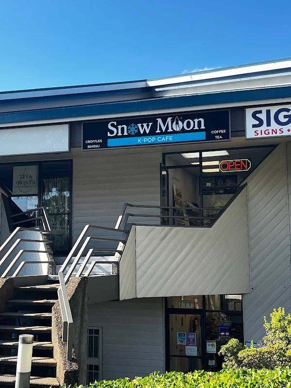 SnowMoon