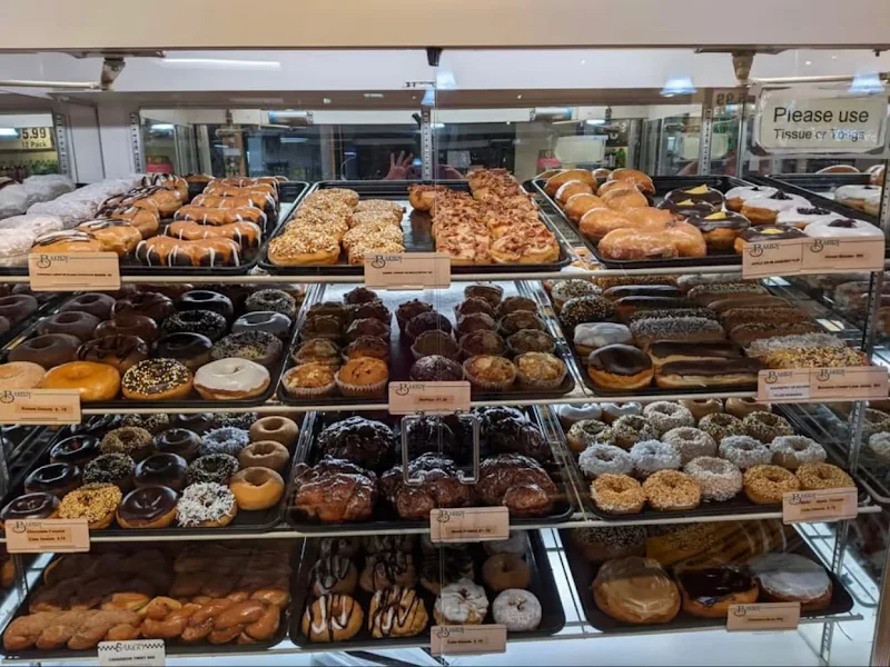 Staples Bakery in Clark station