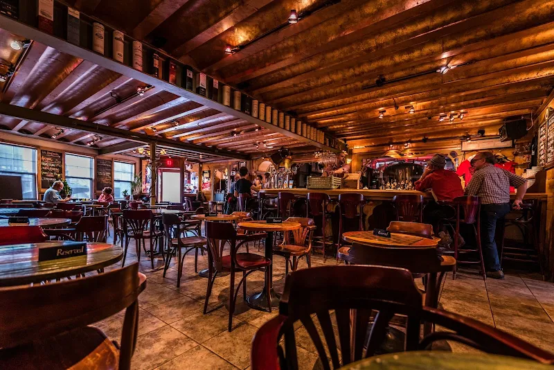 Le Trou du Diable - Brewpub & Restaurant