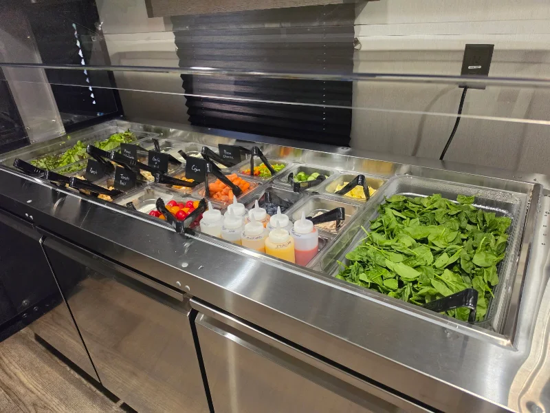 Blue Moon Cafe: Traveling Salad Bar