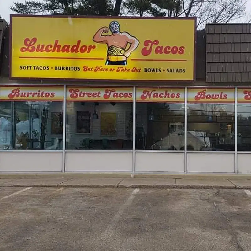Luchador Tacos