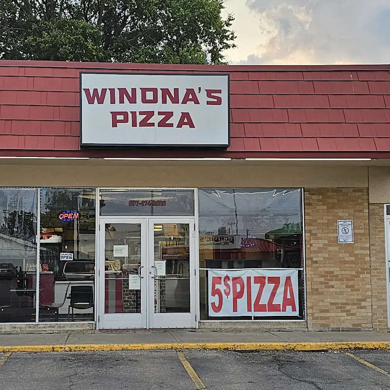 Winona's Pizza