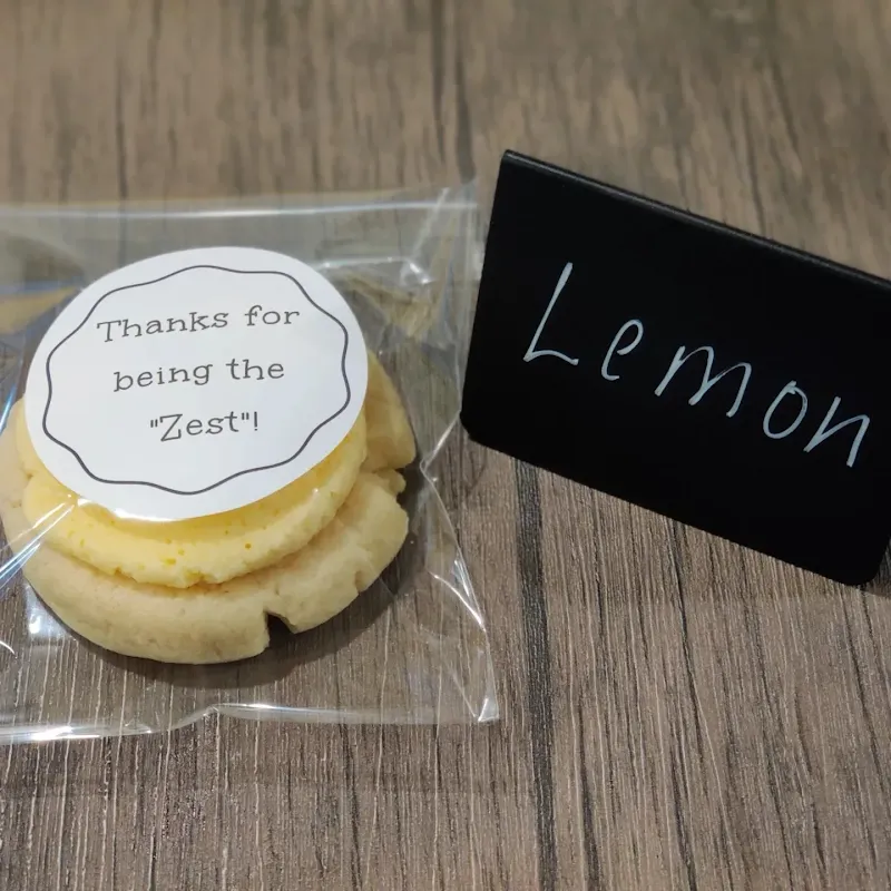 Doughliciously Sweet/Cakes by Sophia