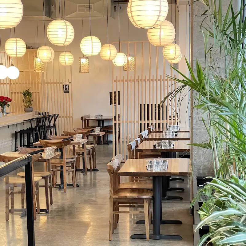 Mirakutei Sushi & Ramen