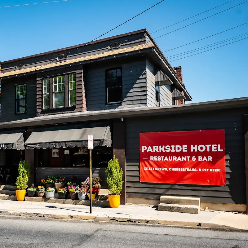 Parkside Hotel Restaurant & Bar
