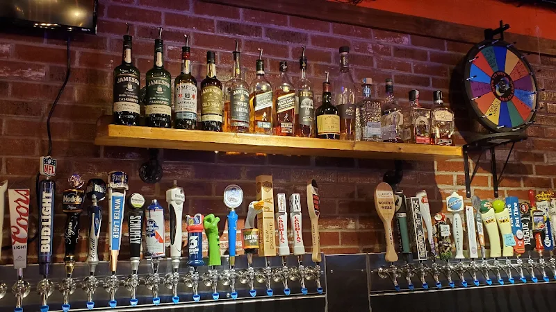 Woody's Sports Bar