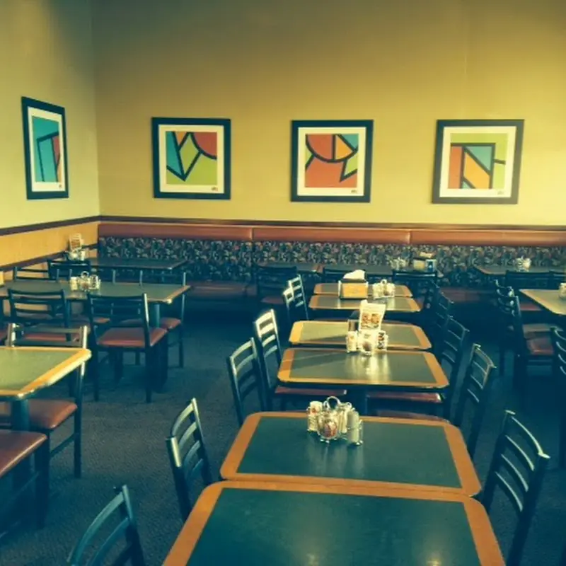 Round Table Pizza