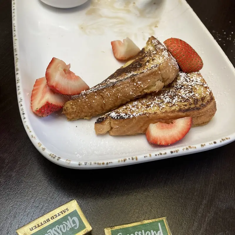 The Bistro - Eat. Drink. Connect.®
