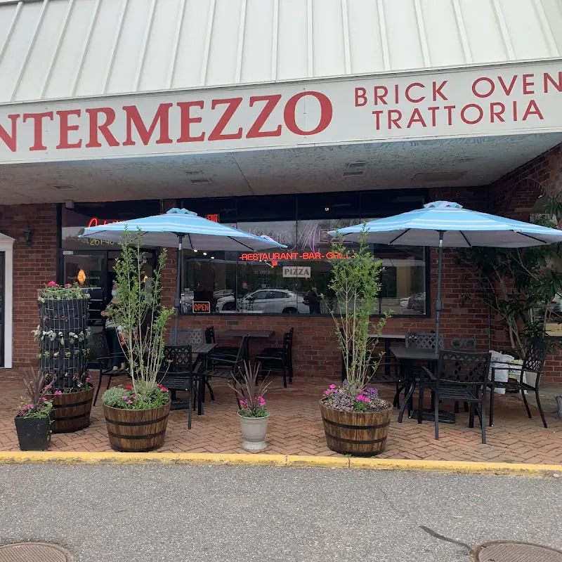 Intermezzo Trattoria & Wine Bar