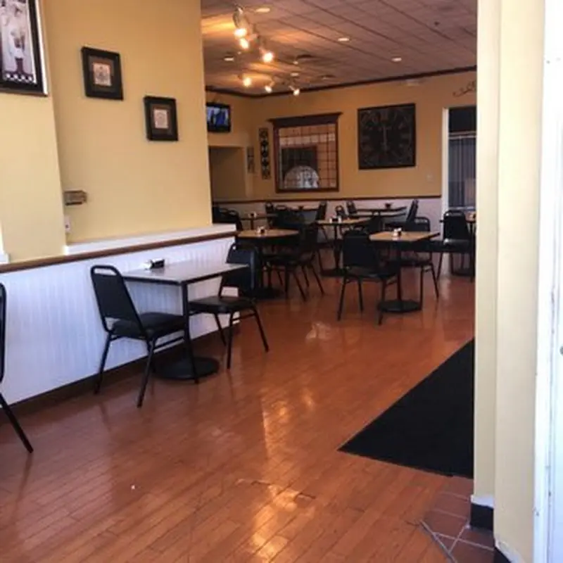 Mr. Larry’s Cafe