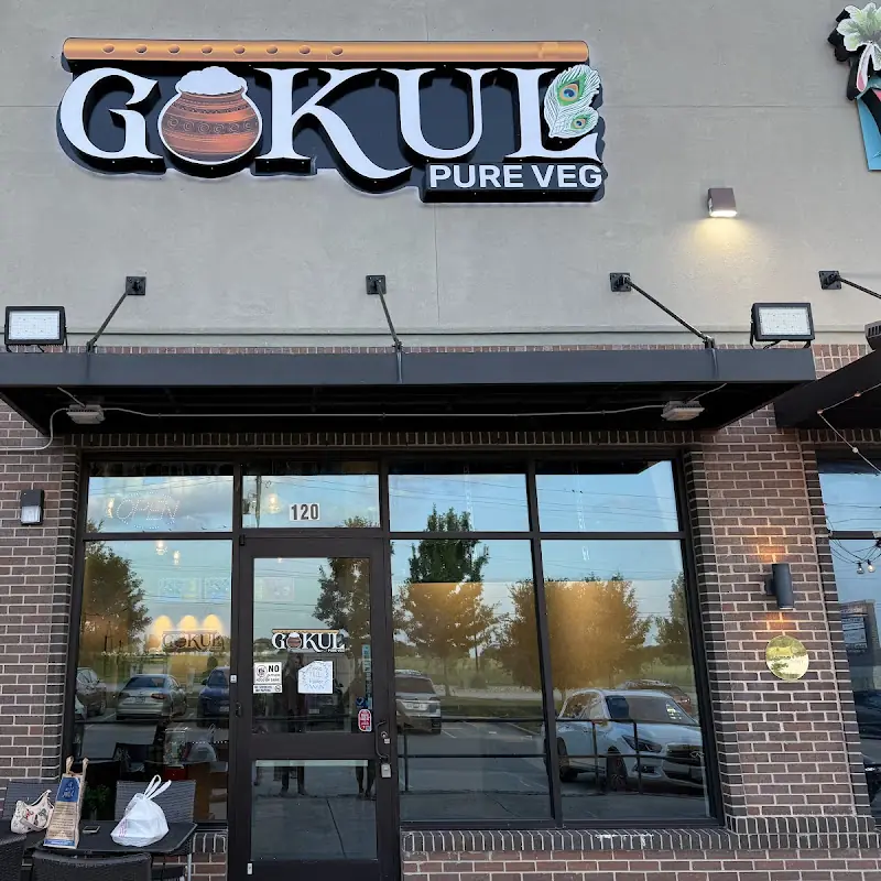 Gokul Pure Veg – Gujarati & Punjabi Thali