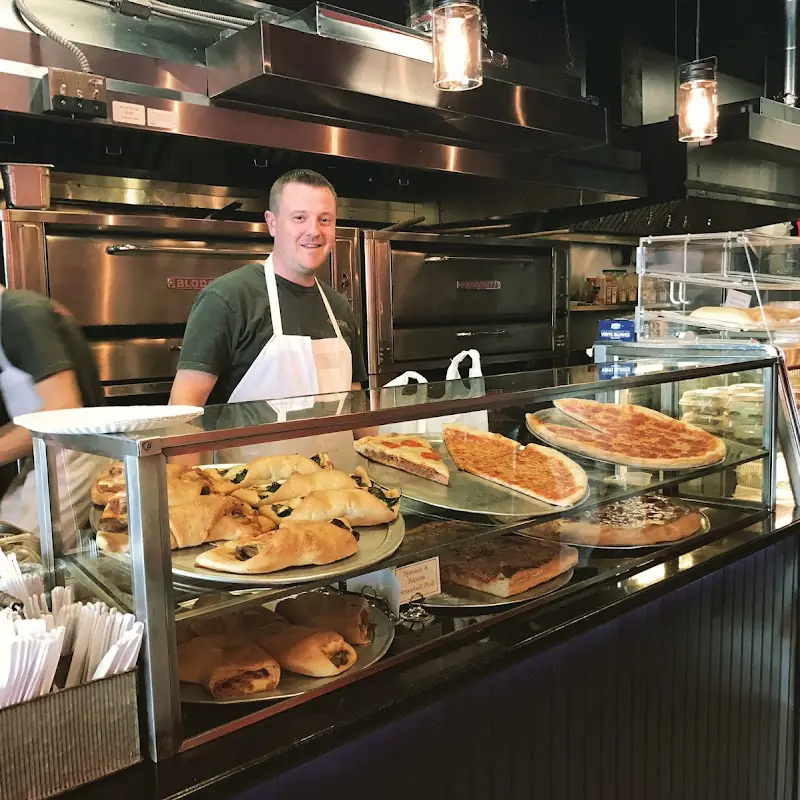 Nelly's Italian Cafe & Pizza