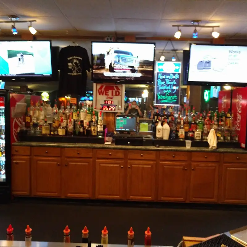 Mojo's BoneYard Sports Bar & Grille