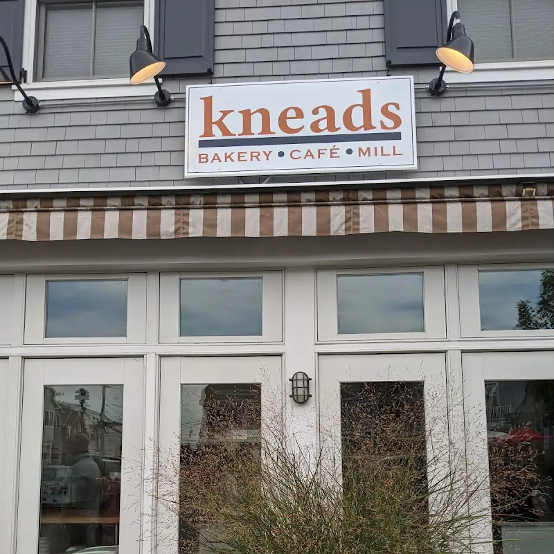 Kneads