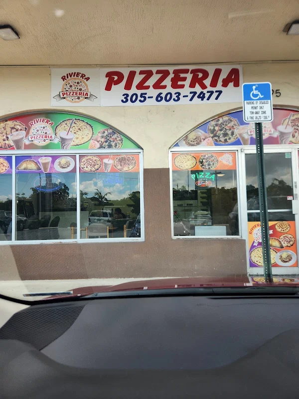 Riviera Pizzeria