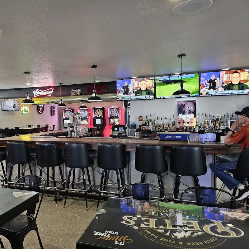 Pete's Place Bar & Grill