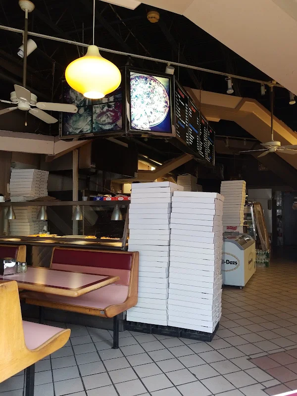 Royas Great Neck Kosher Pizza