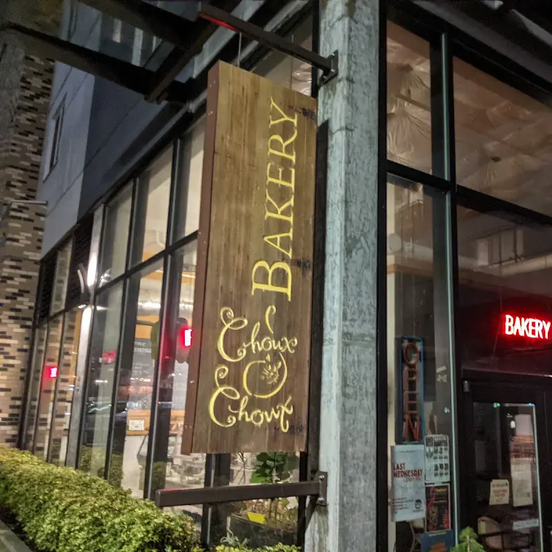 Choux Choux Bakery