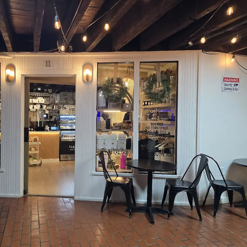 Noir Bakery & Coffee Co