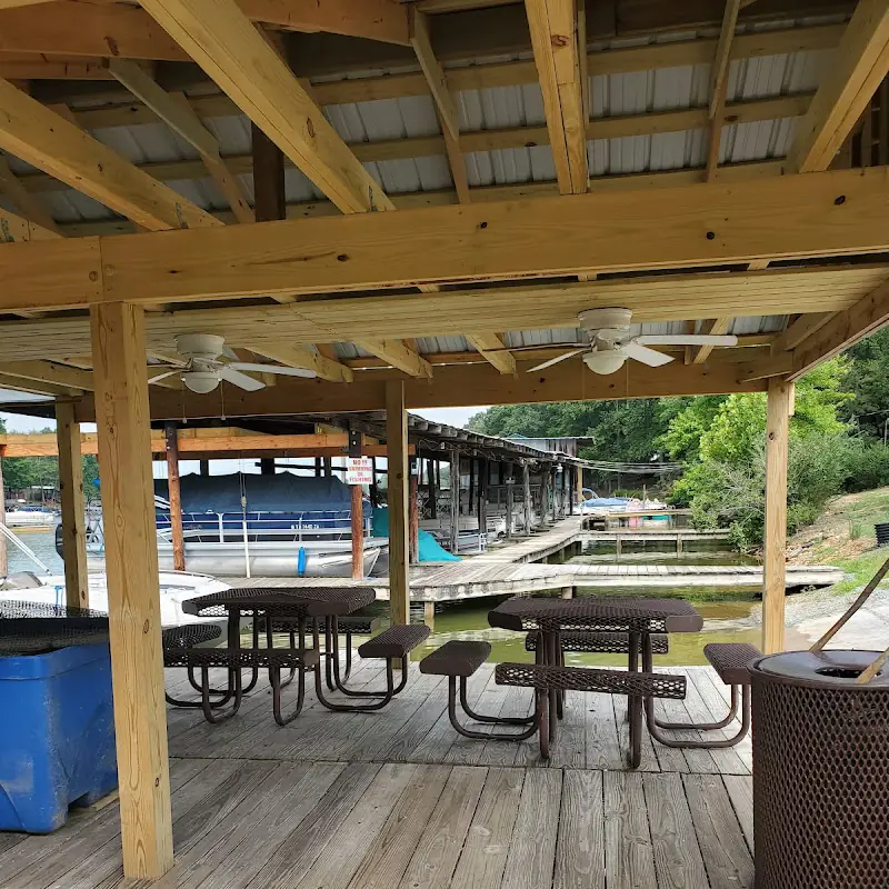 Lumpkins Marina Snack Bar And Grill