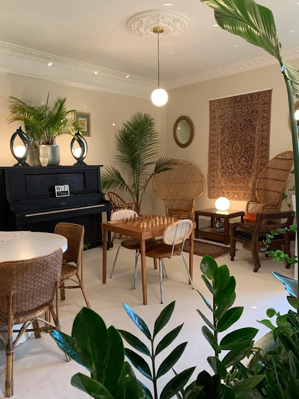 The Tea Room & Lounge