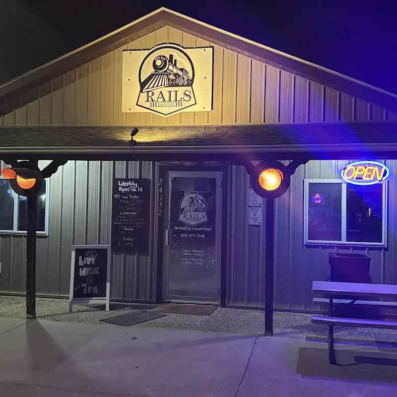 Rails Bar & Grill