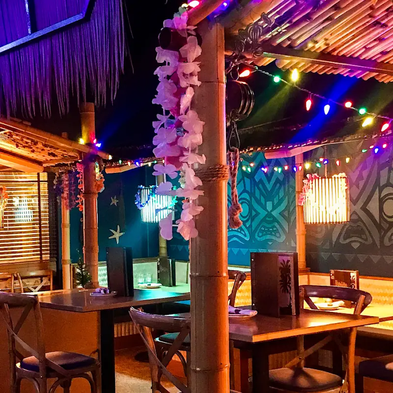 Wauwatiki Bar & Grill