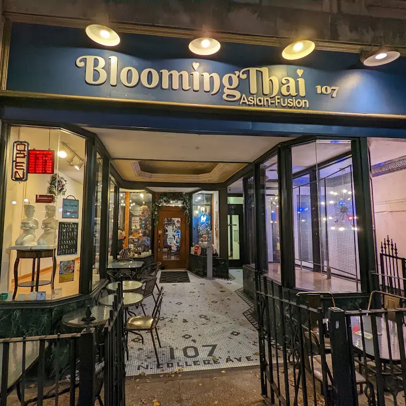 Blooming Thai