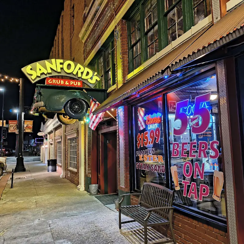 Sanford's Grub & Pub