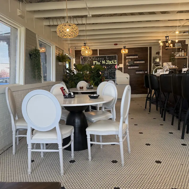 Flip’N Jacks Pancake House & Eatery