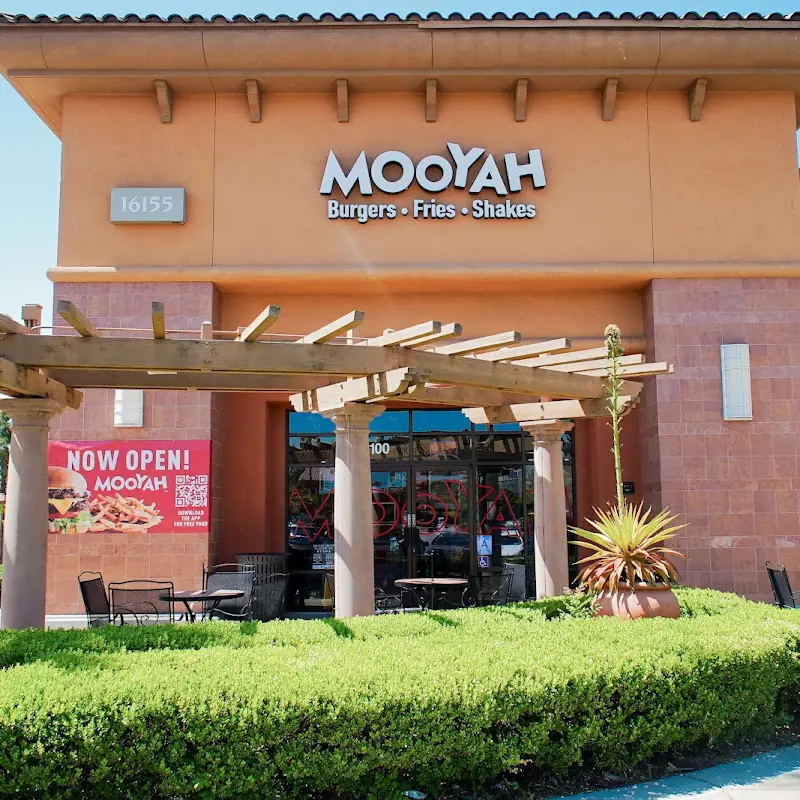 MOOYAH Burgers, Fries & Shakes