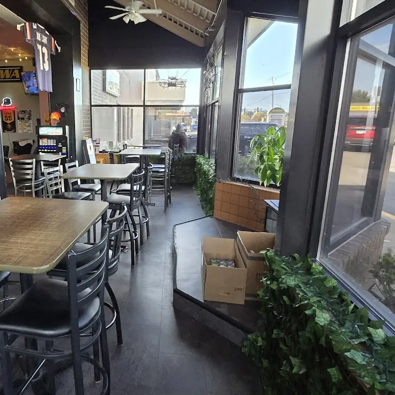 Slop's Neighborhood Bar & Grill